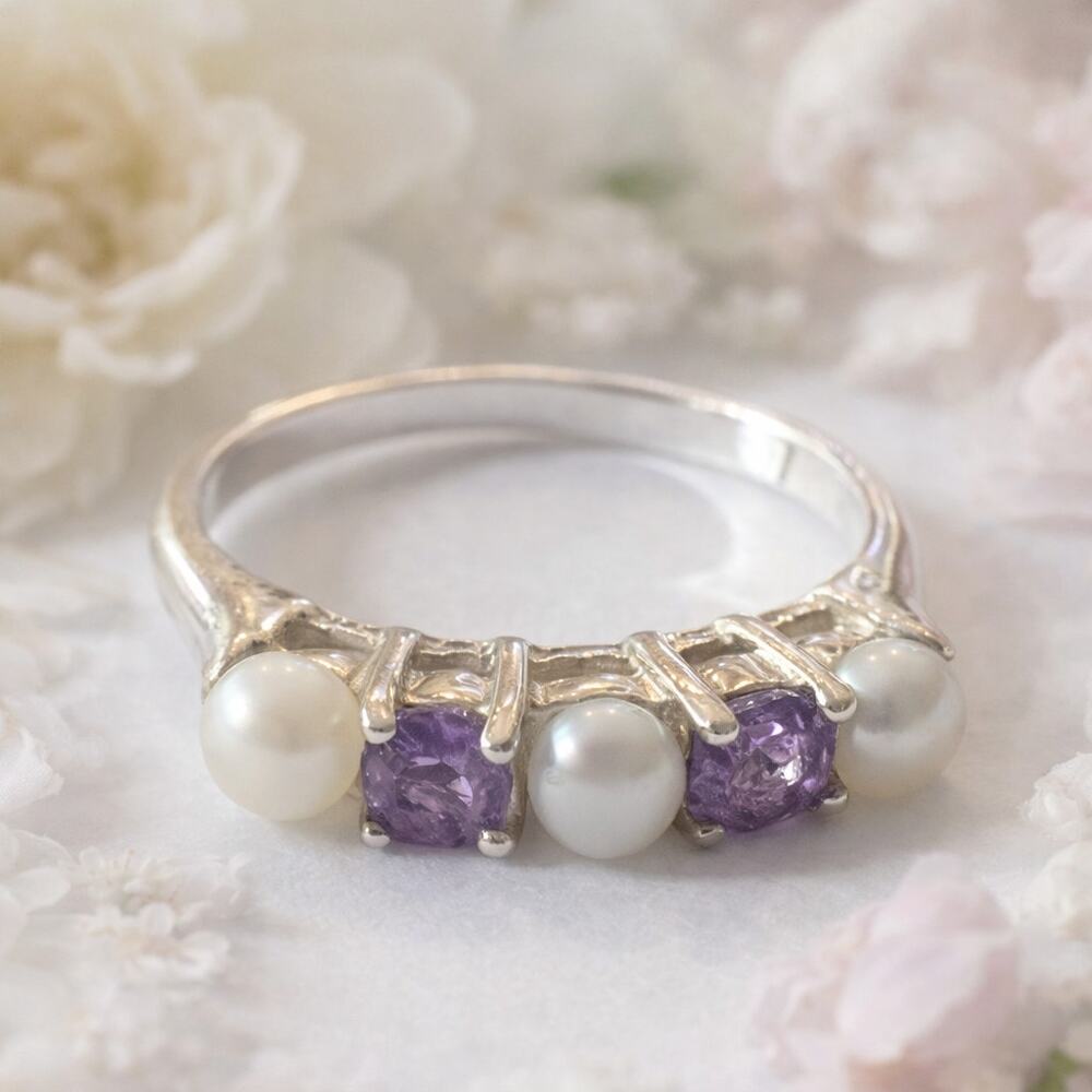 Sterling Silver Pearl & Amethyst Ring Size 7 Elegant Alternating Gem Design